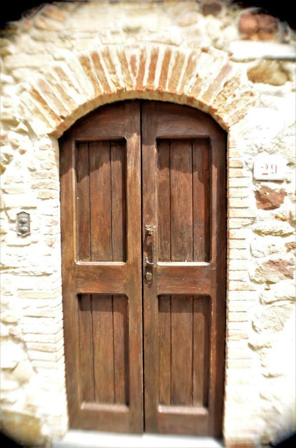 קיאני Il Mirtillo - A Truly Magical Place In The Heart Of Tuscany, Nestled In A Medieval Village מראה חיצוני תמונה